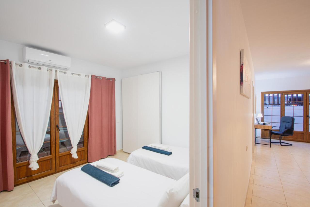 Villa Vista Rey - 6 Bedroom - Heated Pool - Amazing Views - Pool Table - Vista Lobos - Playa Blanca Экстерьер фото
